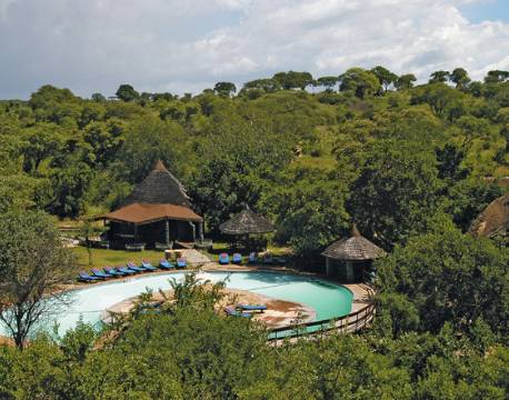 Pool området set fra oven på Tarangire Sopa Lodge tanzania 3 africa tours