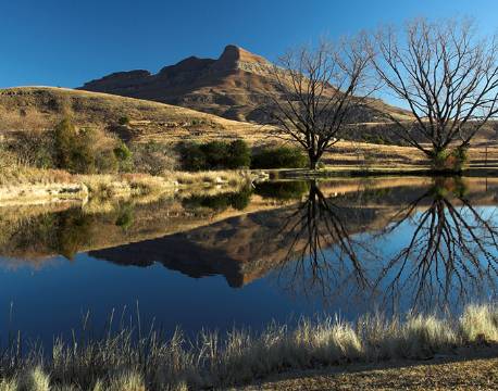 Udsigt til Drakensberg bjergene i Sydafrika africa tours